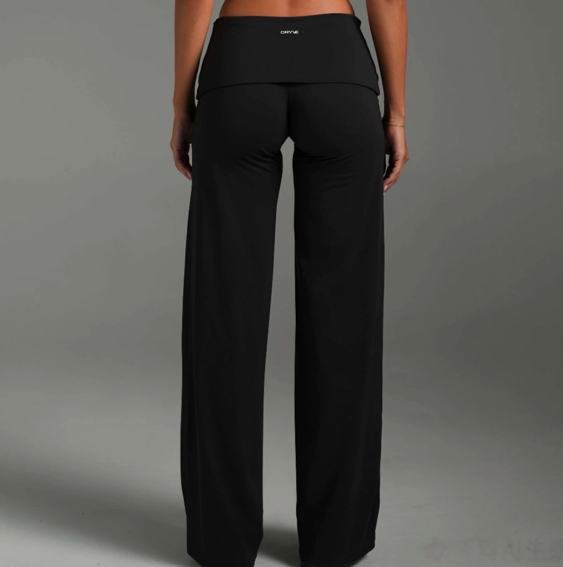 Flare Legging • Musea